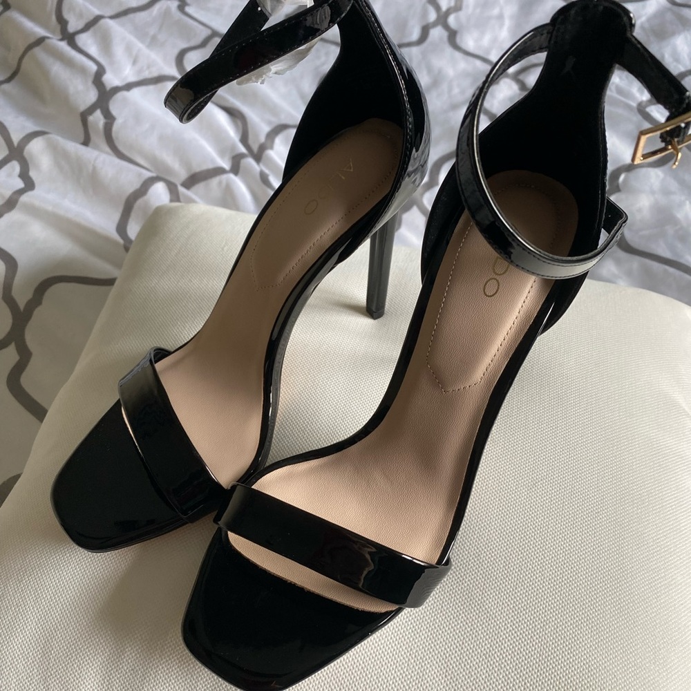 ALDO Women sandal, heeled sandal ,NEW ,Never worn !
